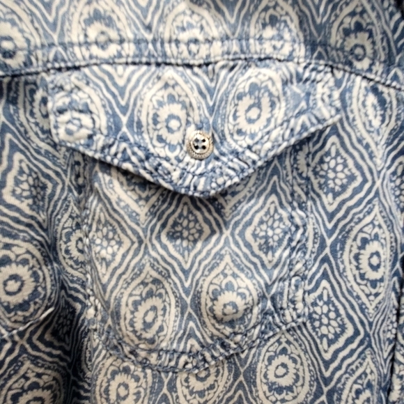 Catherine's 1X 100% Lyocell Geometric Blue White Button Up Shacket Boho Office - Picture 7 of 8
